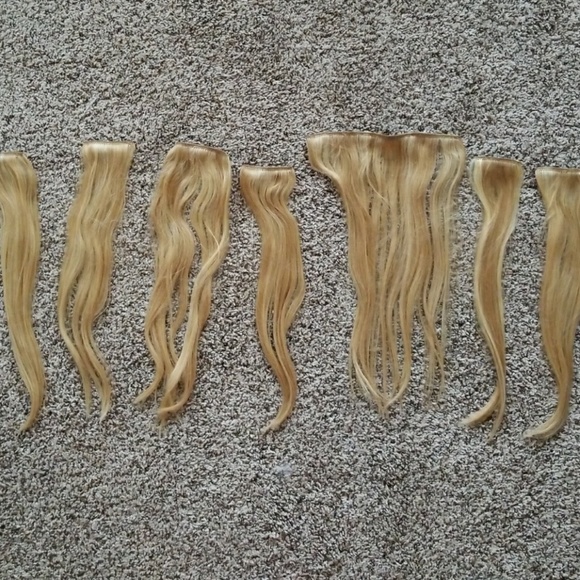 16 Inch 7 Piece Clip Set - Straight Hair - Picture 3 of 6